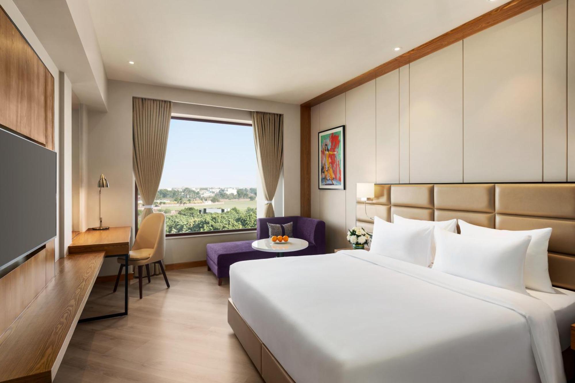 Ramada Encore By Wyndham Amritsar Airport Exterior photo
