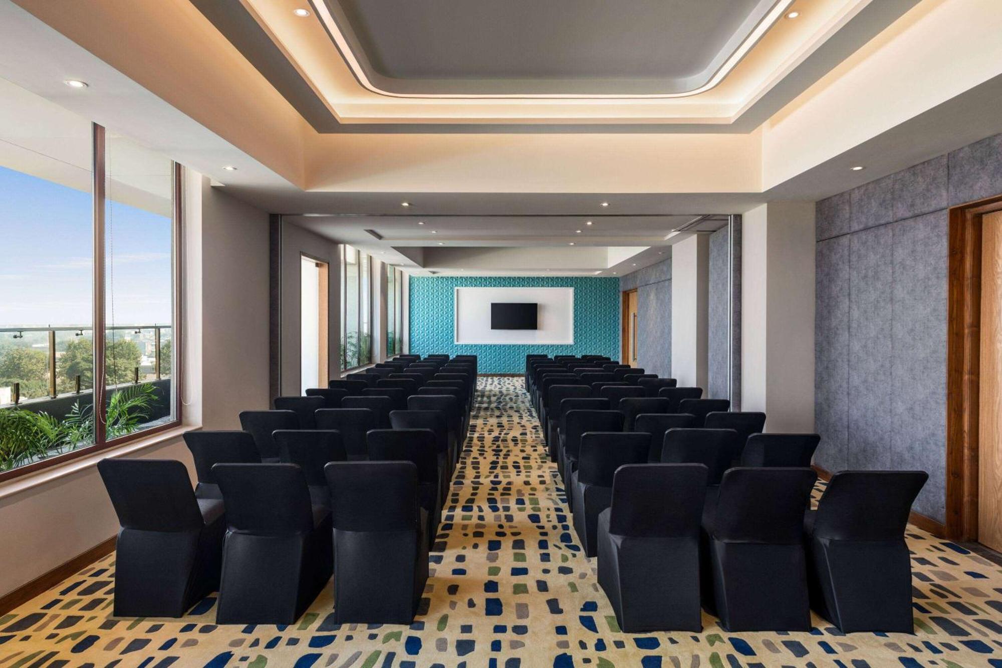 Ramada Encore By Wyndham Amritsar Airport Exterior photo