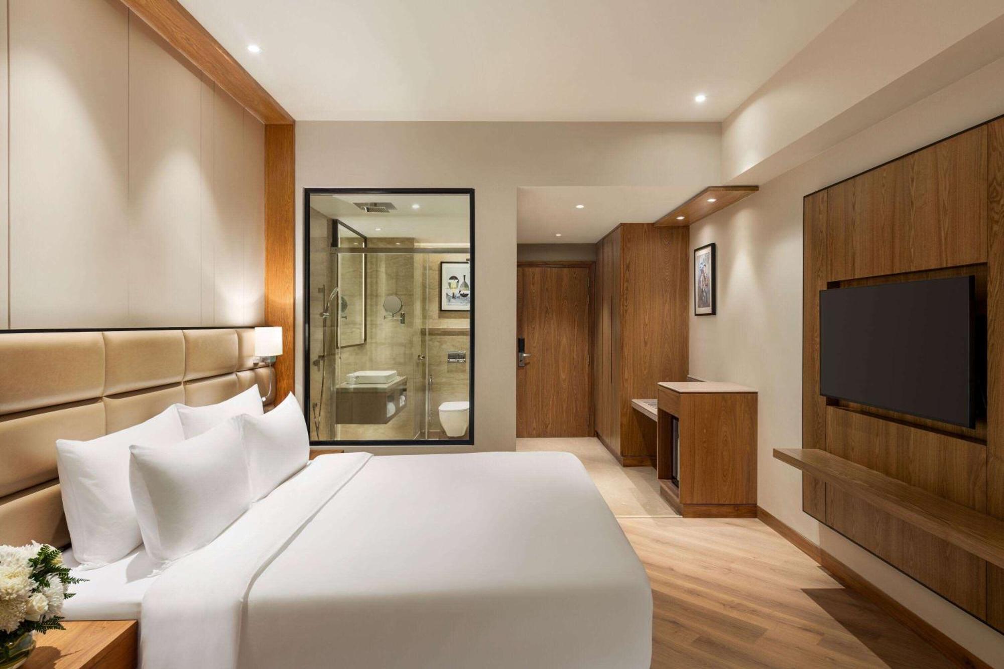 Ramada Encore By Wyndham Amritsar Airport Exterior photo